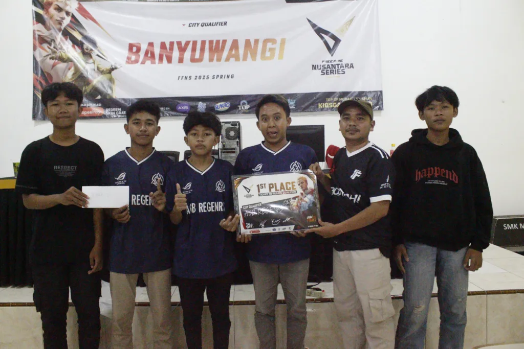 Turnamen Free Fire Nusantara Series Banyuwangi: AGB REGENS Juara 1, Drama di Match Terakhir Jadi Sorotan 28 Turnamen Free Fire Nusantara Series Banyuwangi: AGB REGENS Juara 1, Drama di Match Terakhir Jadi Sorotan